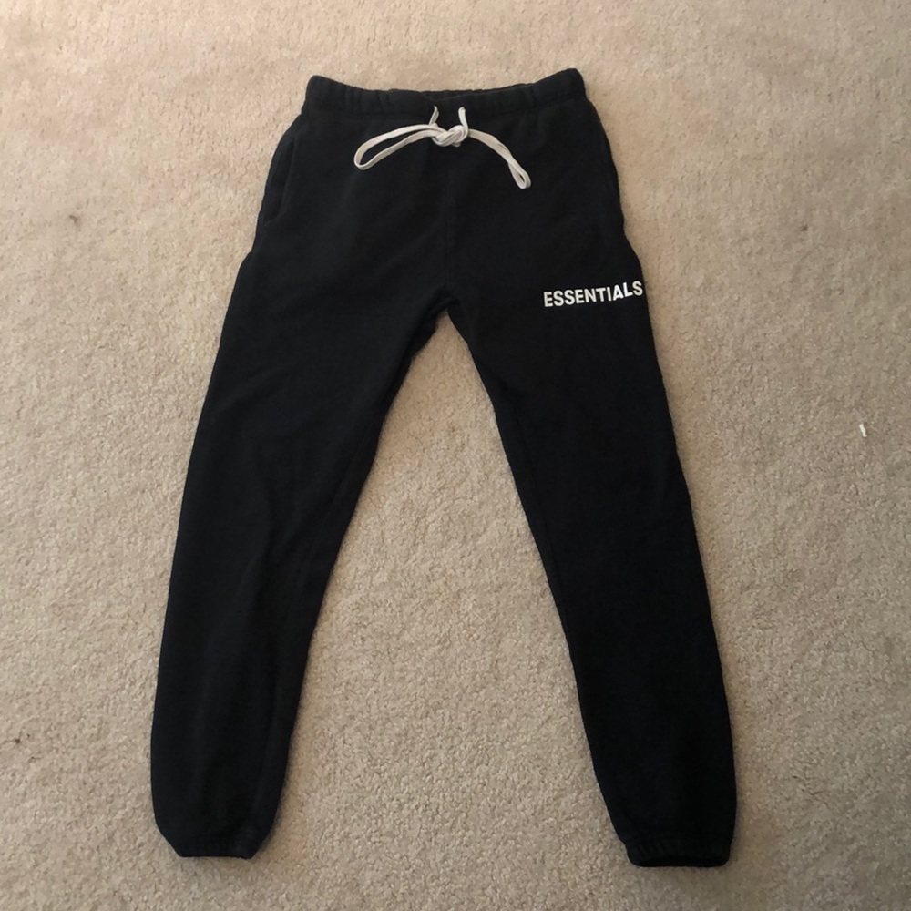 Essentials fear of god sweatpants